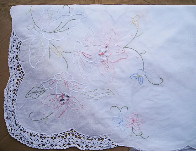 

100% cotton handmade embroidery table cloth crocheted embroidered bed cover bedspread american style table cloth