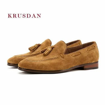 

KRUSDAN Casual Brown Cow Suede Tassel Men Shoes Handmade Slip On Slipper Dress Business Wedding Shoes Men British Loafers Flats