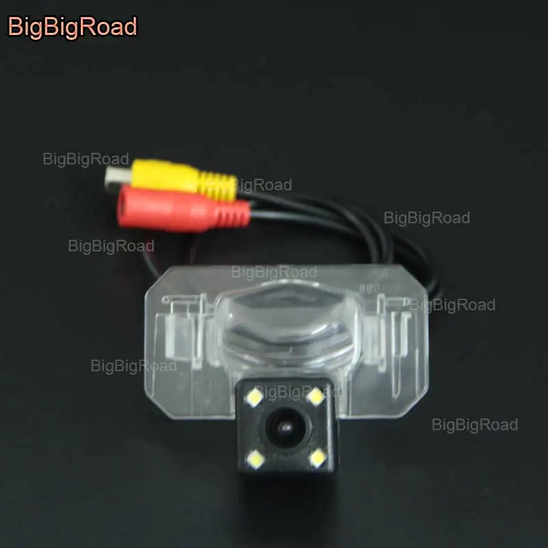 

BigBigRoad Car Intelligent Track Rear View Camera Connect To Original Screen For Honda CRV CR-V 2013 2014 2015 Night Vision