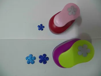 

2pcs(2.5,1.6CM) flowers shape craft punch set Punch Craft Scrapbooking school Paper Puncher eva hole punch free shipping