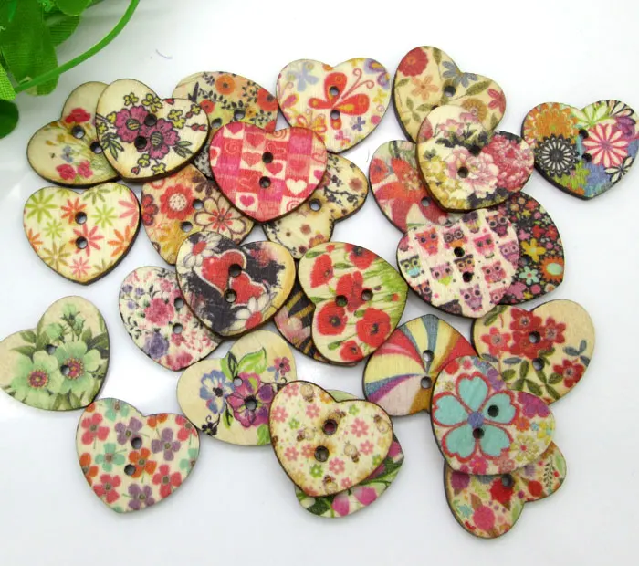 

100Pcs 25x21mm Mixed Heart Flower Wooden Buttons For Clothes Crafts Sewing Decorative Needlework Scrapbooking DIY Accessories