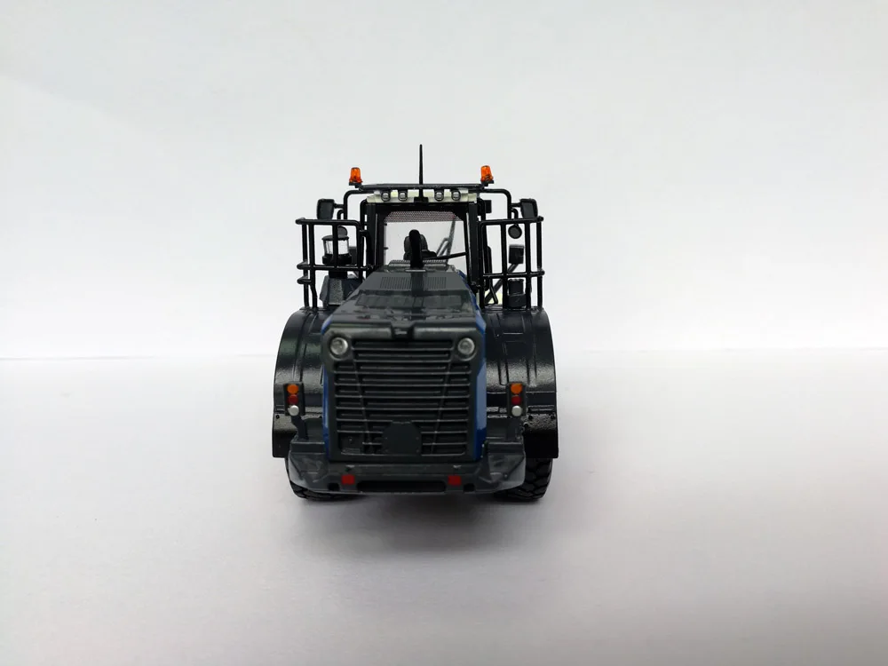 8116 (3)