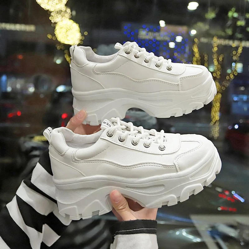 

2019 Women Shoes Spring White Shoes Sneakers Women Fashion Retro Flat Platform Shoes Ladies Footwear Breathable Lace-Up Sneaker