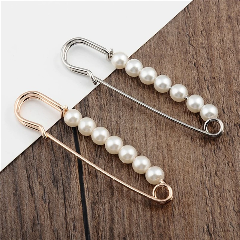 

Cute Pearl Pins Silk Scarf Buckle Brooch Gold Silver Color Scarf Big Pin Badge Dress Decorations for Women Apparel Accessories