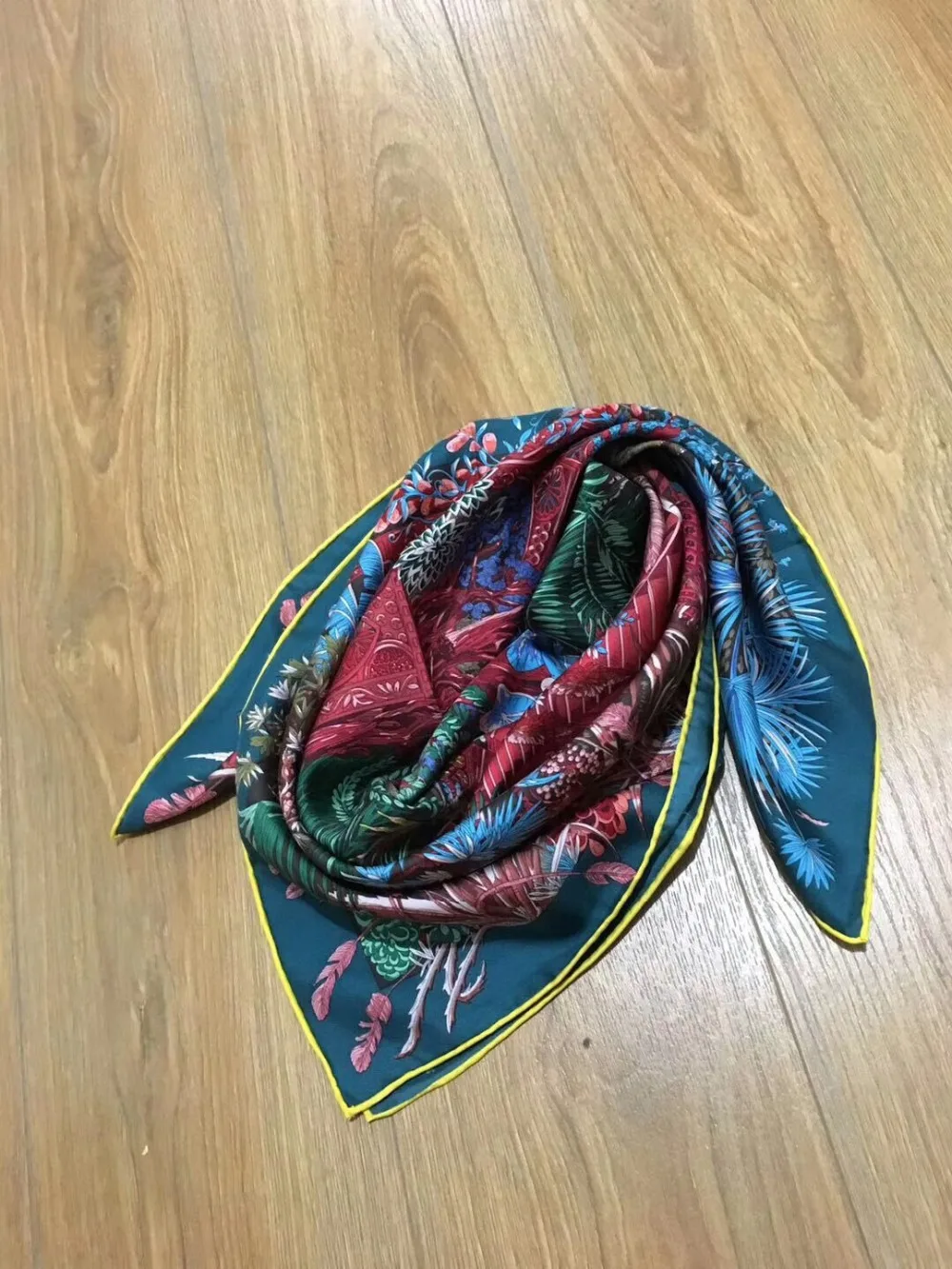 Новое поступление модный элегантный брендовый цветочный шелковый шарф 90*90 см квадратная шаль twill wrap для женщин