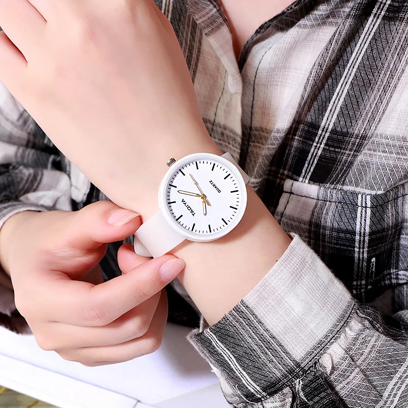 10883253342_1967862747