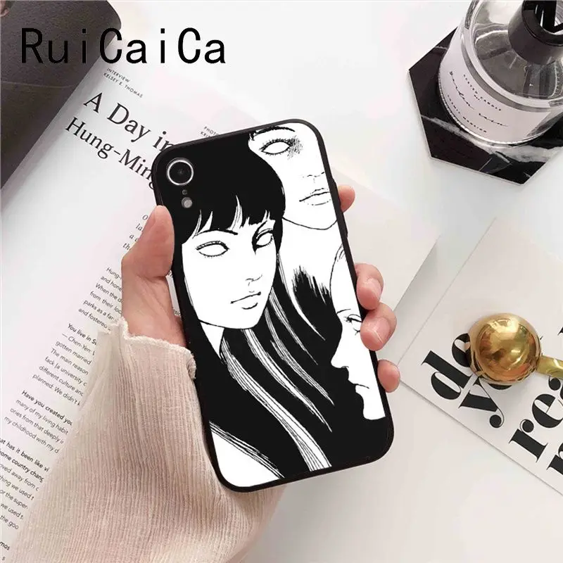 Cartoon eyes Tomie Comic