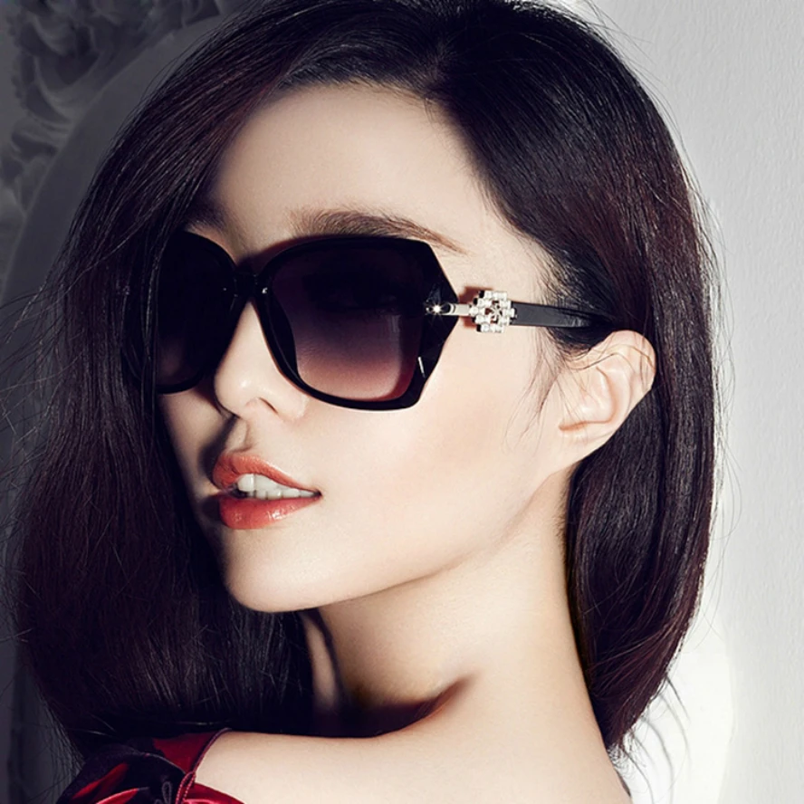Новые 2016 женские Одри Мода ретро Очки Заклёпки Винтаж Для женщин Солнцезащитные очки для женщин Cateye дизайнер глаз Очки девочка Óculos feminino