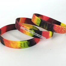 100 шт./компл. логотип браслет на заказ, 1 дюйм в ширину, силиконовый браслет, наполненный цветом, пользовательский дизайн браслет