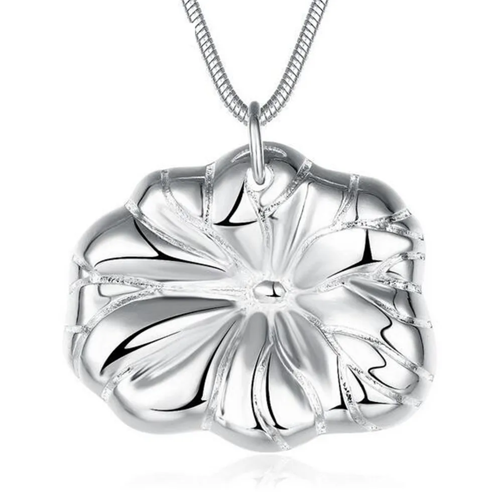 

New Fashion Jewelry Fresh Nature 925 Sterling Silver Necklaces Ginkgo Leaves Handmade Creative Female Pendant Necklaces