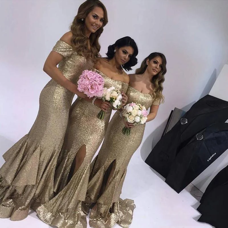 

Sexy Gold Sequins Bridesmaid Dresses Off Shoulder with Capped Sleeves Zipper Back Long Slit Maid of Honor Bridesmaids Dress