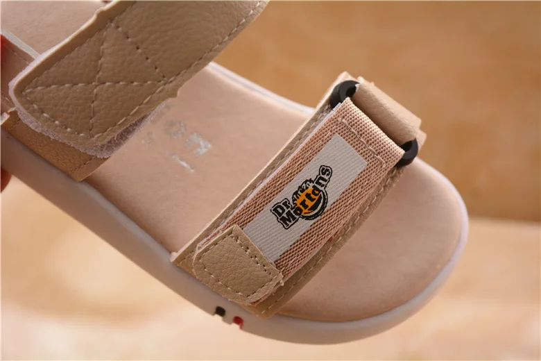 Летние детские кроссовки, дышащие сандалии для маленьких мальчиков и девочек, модная пляжная обувь, нескользящая Мягкая Обувь для детей 1-3 лет