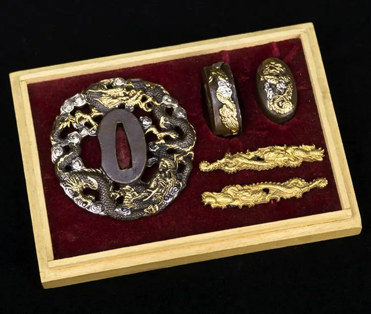 A SET CARVED DRAGON JAPANESE SAMURAI SWORD KATANA COPPER GILT FITTING- TSUBA+FUCHI+KASHIRA+MENUKI | Дом и сад