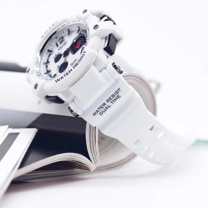 Cena Biały zegarek mężczyźni wodoodporny SMAEL zegarki sportowe dla mężczyzn cyfrowy zegarek moda homme zegar mężczyźni Sport wojskowy Wrsitwatches kwarcowy
