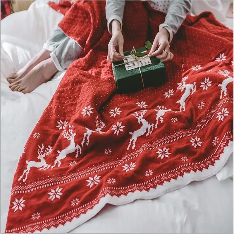 

2018 Christmas Acrylic Deer Snowflake Autumn Winter Europe Modern Home Sofa Bed Cover Travel Wearable Knitted Thread Blanket