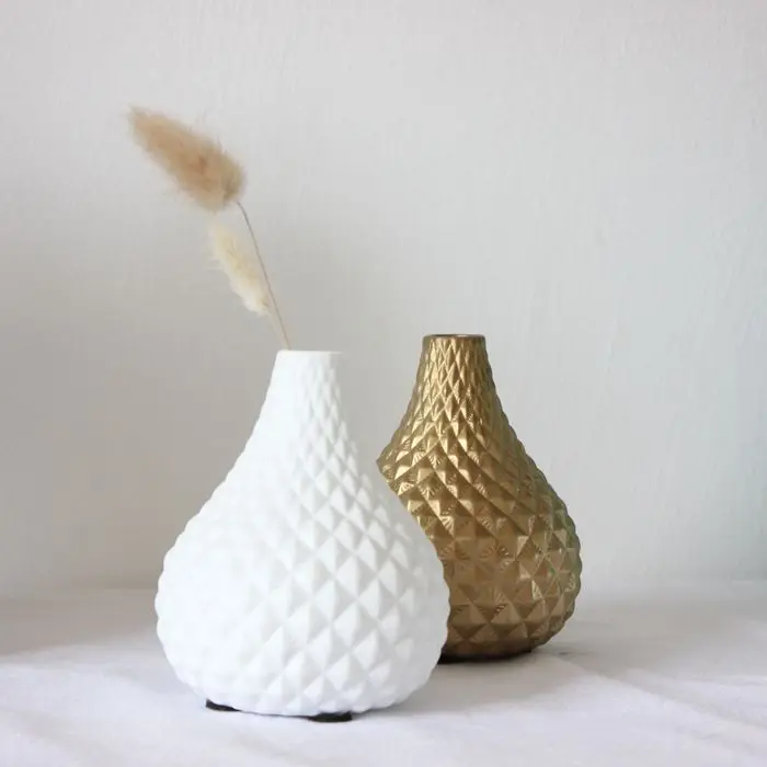

Gold and white pineapple vase ceramic , modern home decor creative handmade ceramic flower vase ornament on office table