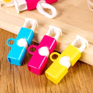 Elastic On Type Bread Bag Sealing Clip Red Yellow Blue Three Elastic On Type Bread Bag Sealing Clip Red Yellow Blue Three Color A Packet