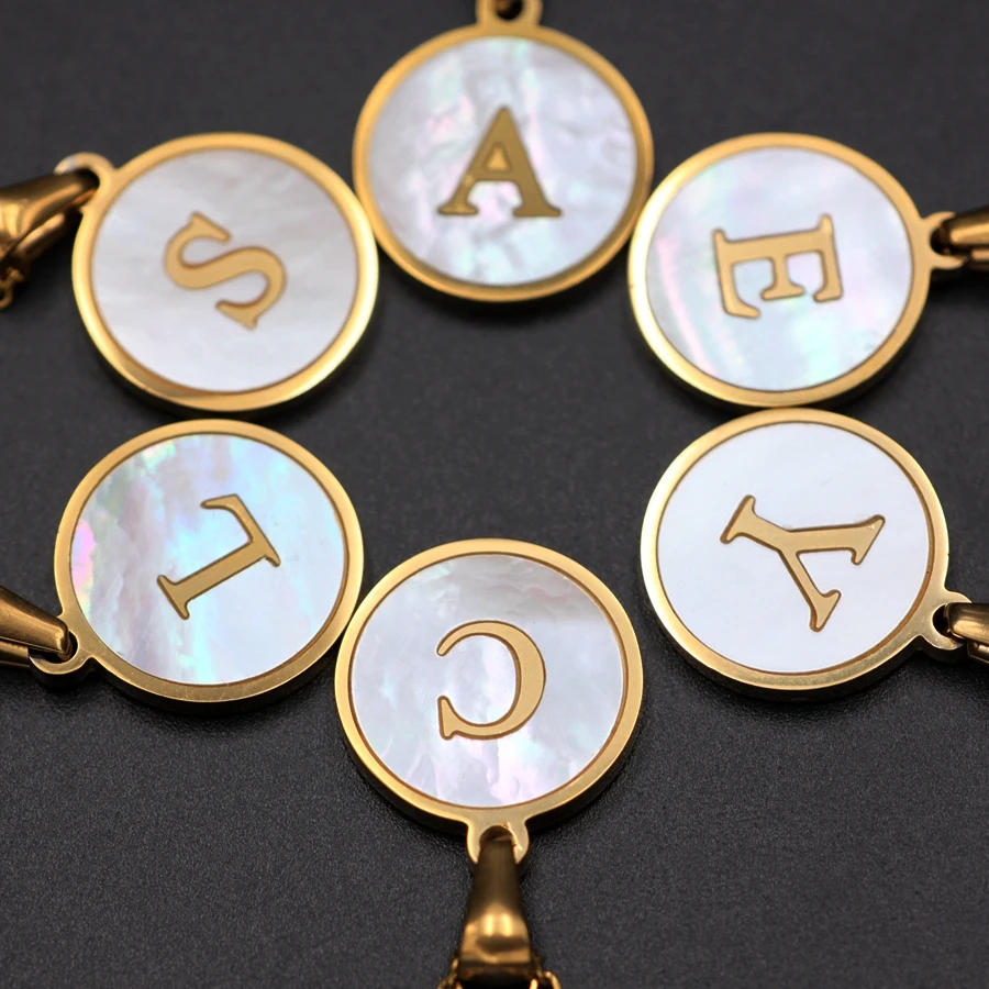 Ожерелье с подвеской с надписью "имя алфавита", круглая натуральная белая оболочка, золотой цвет, A-Z, 26 цепочка с буквами, ожерелье, Женские Ювелирные изделия
