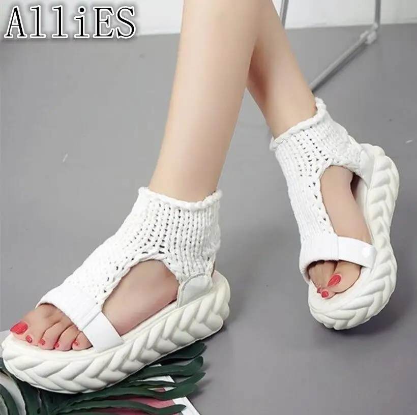 

AlliES Wool sandals female 2019 new Korean version of the open toe thick layer muffin wedges with wild comfort Rome A221