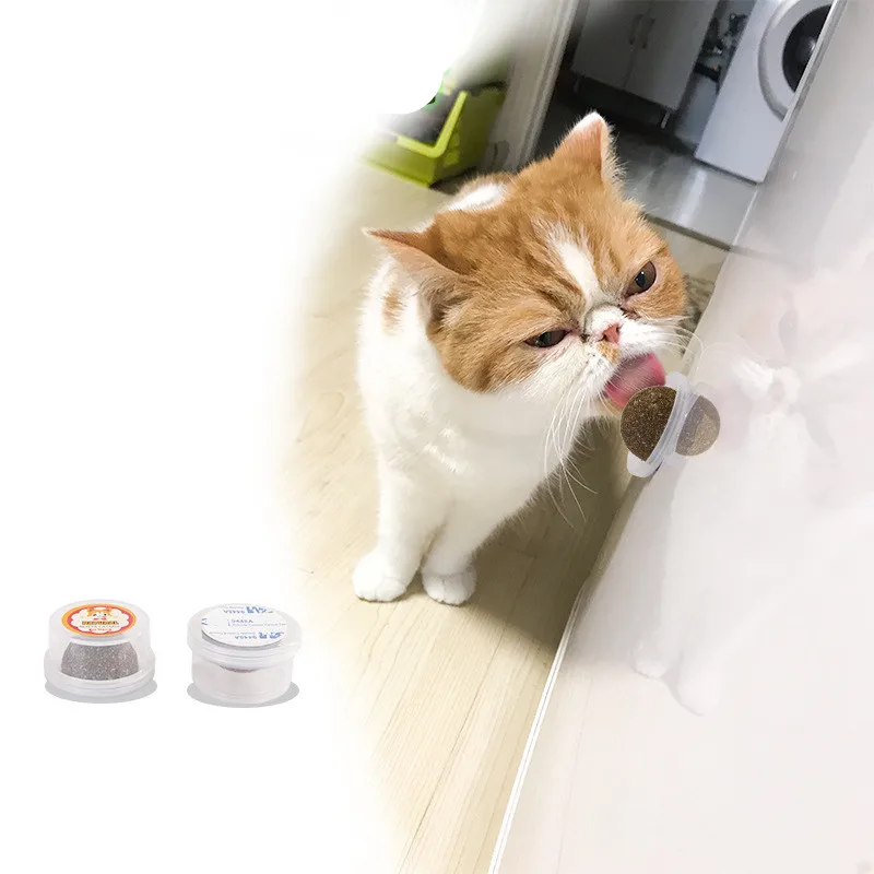 

Cat playing Catnip balls Pet Cat Grass Ball Natural Catnip Ball Menthol Flavor Kitten Treat Ball Cats Playing Cleaning Teeth Toy