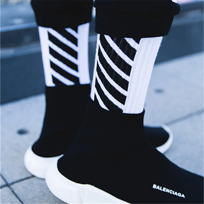 

2019 New Cotton Men's Socks Trend Fashion Men Tube Socks Sports Casual Stripe Socks Breathable Sweat-absorbing Wholesale