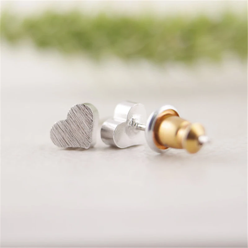 Bijoux модные серьги золотого оттенка с сердечком для маленьких девочек подарок