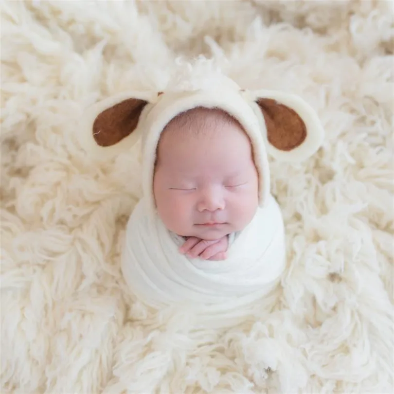 Рисунок 5 - Серый шерстяной коврик Flokati Baby Beanbag