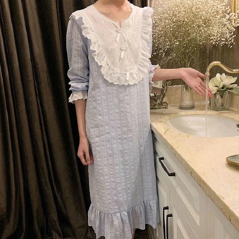 

White Cotton Vintage Embroidery Women's Long Nightgowns Sweet Loose Sleepwear Elegant Female Spring Autumn Sleep Dress Plus Size