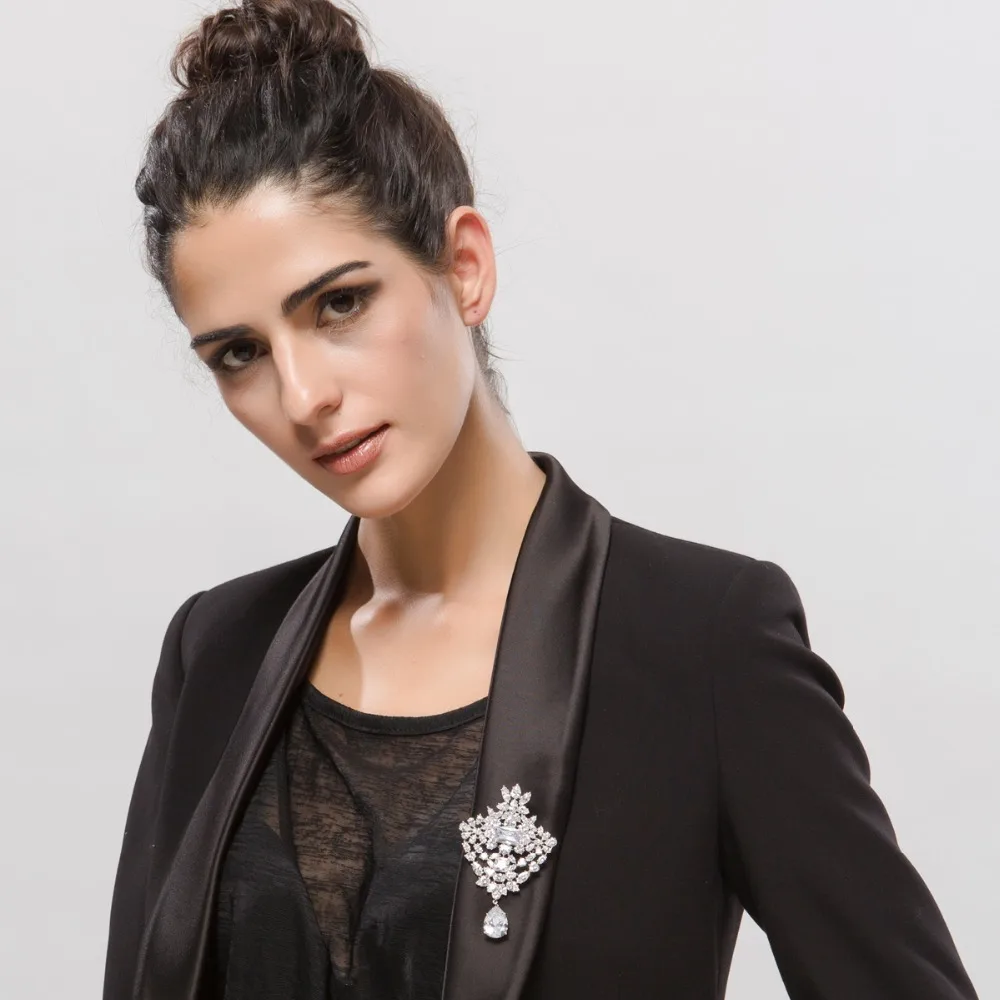 LUOTEEMI Luxury Brooch Bouquet for Bride Clear Flower Shape Cubic Zircon Wedding Bridal Dress Pins Accessories Christmas Gifts