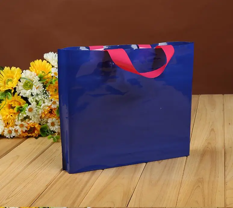 Qi Dark Blue Plastic Bag With Red Handle Elegant Plastic Jewelry