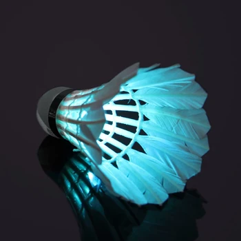 

1 Pc LED Badminton Shuttlecock Ball Feather Glow in Night Outdoor Entertainment Sport Lighting Balls Accessories Colorful
