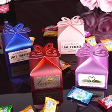 100 шт, свадебные подарочные коробки для конфет с бабочкой, вечерние, фиолетовые