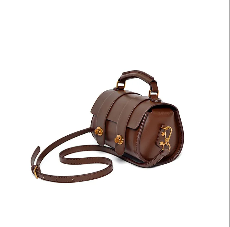 

4 Leather handbags European and American style fashion exquisite leather Messenger bag BBFL18112603 190512 jia