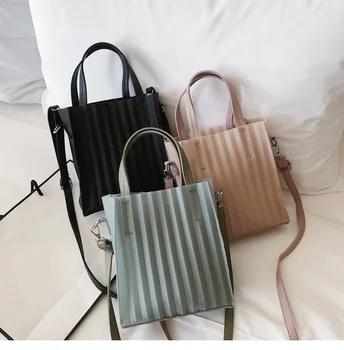 

Flug Katze New 2019 Fashion Women Cute Silicone bags Female Travel Bags Girl Candy Bag Lady Waterproof jelly Messenger Bag