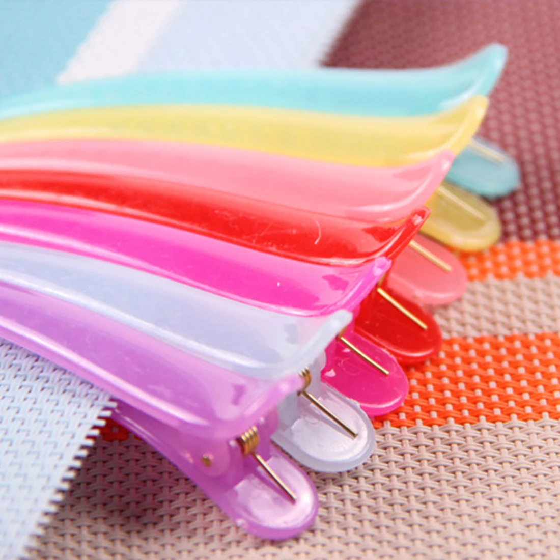 Buy Hot Plastic needle clip 5 pcs Professional Hair