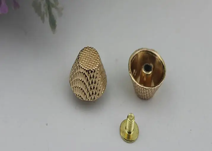 Бесплатная доставка (20 шт./лот) DIY сумка аксессуары из металла Резьбовые Заклепки в нижней части сумки