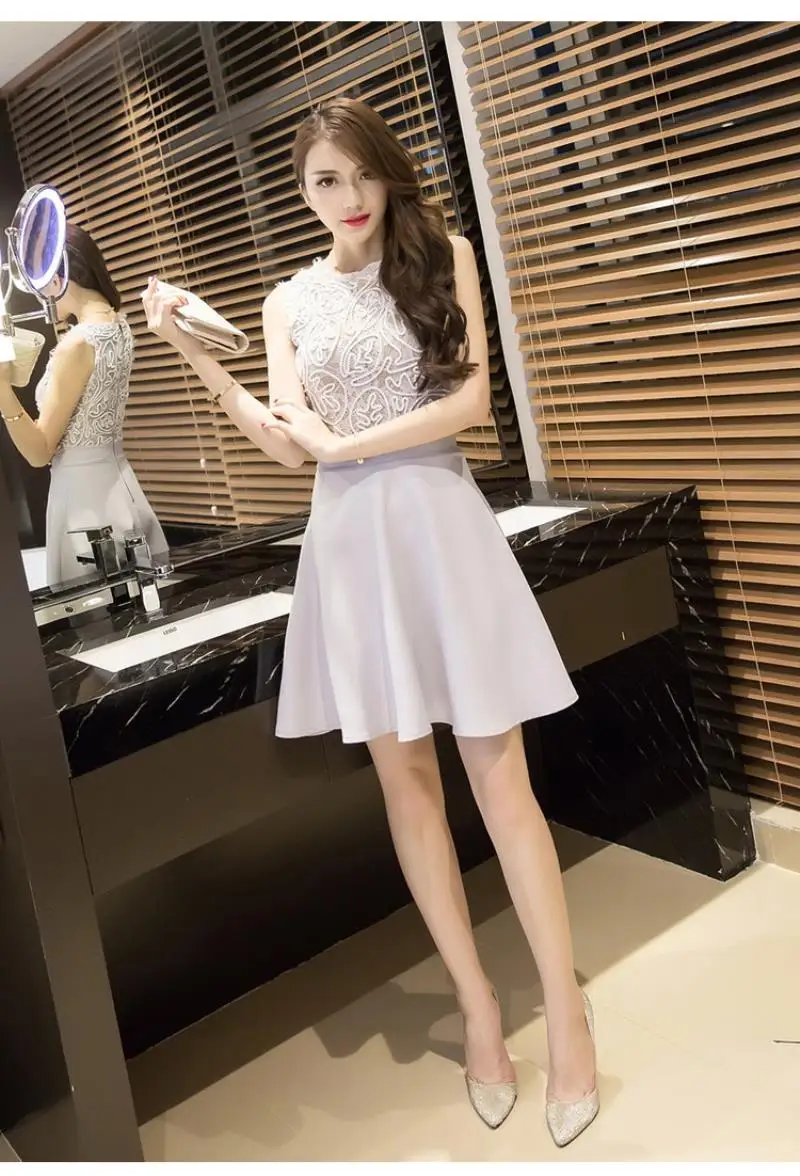 2018 Korean version of the word Three-dimensional shoulder strap dress lace dress Ornamental engraving A word BALL OWN Dress