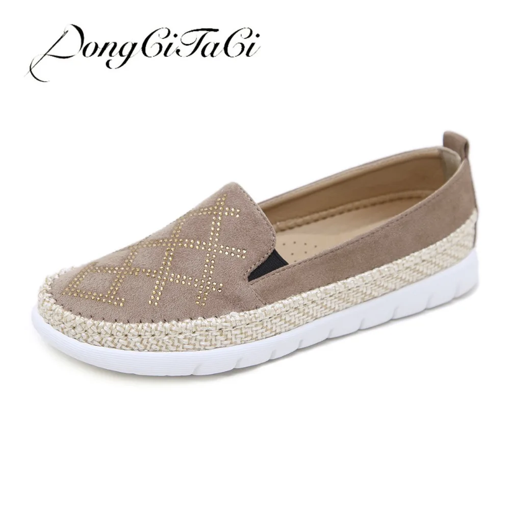 flat sneakers slip on