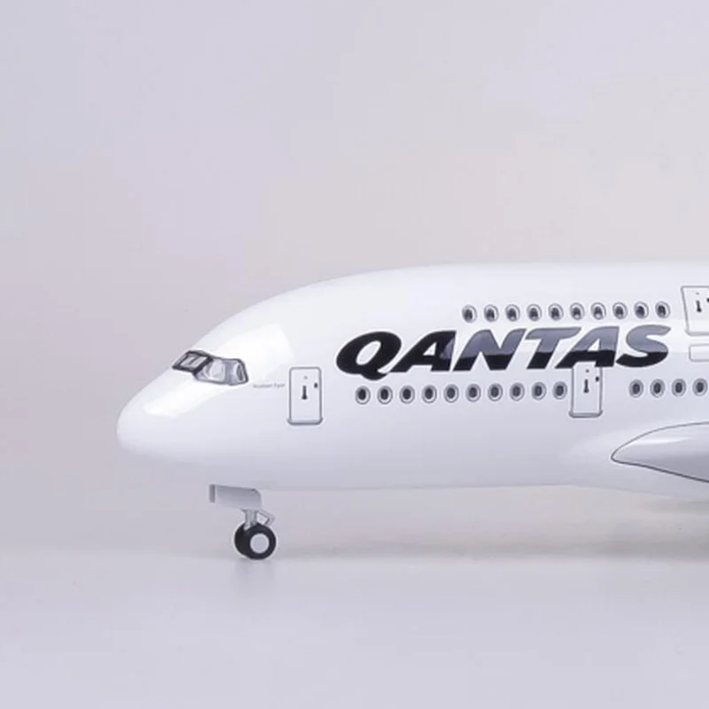 1/160 масштаб 50,5 см самолет Airbus A380 QANTAS авиакомпания Модель W светильник и колесо литой пластик смолы самолет для сбора