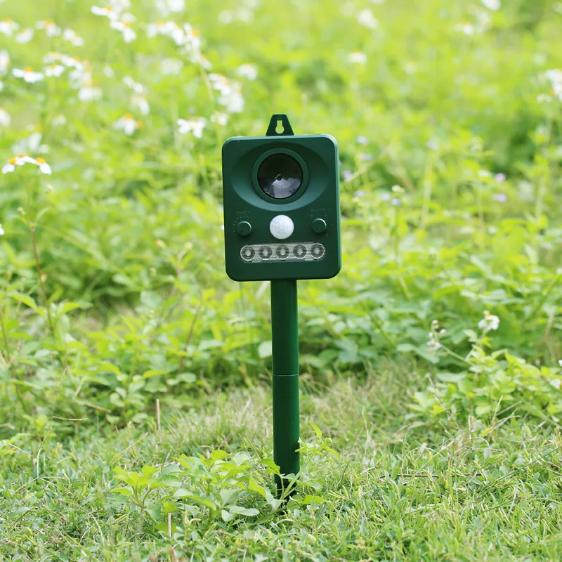 Multi-function bird repeller - solar function, infrared light flashing animal drive, suitable for outdoor use. LF01-239