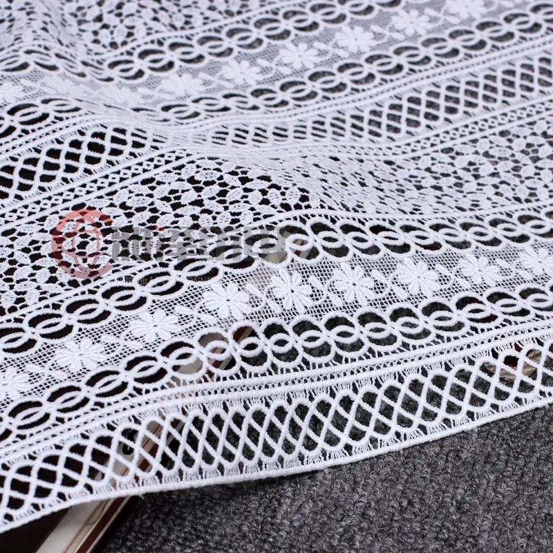 Супер высокое качество белый/черный сетки геометрический узор кружево вышитые Ткань выдалбливают ткань для платья африканская юбка