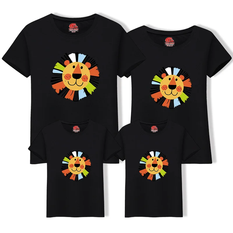 

Lion Printed Family Matching T Shirt for Sister Brother Mother Father Outfits Familia Clothes Mae E filha 10 Colors