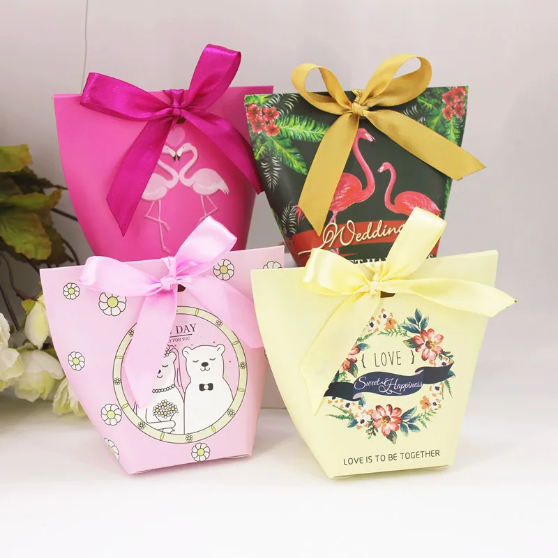 

100pcs Style creative candy box,Wedding Party Gift Box,DIY Candy Cookie Gift Paper Box,This product comes with decorative ribbon