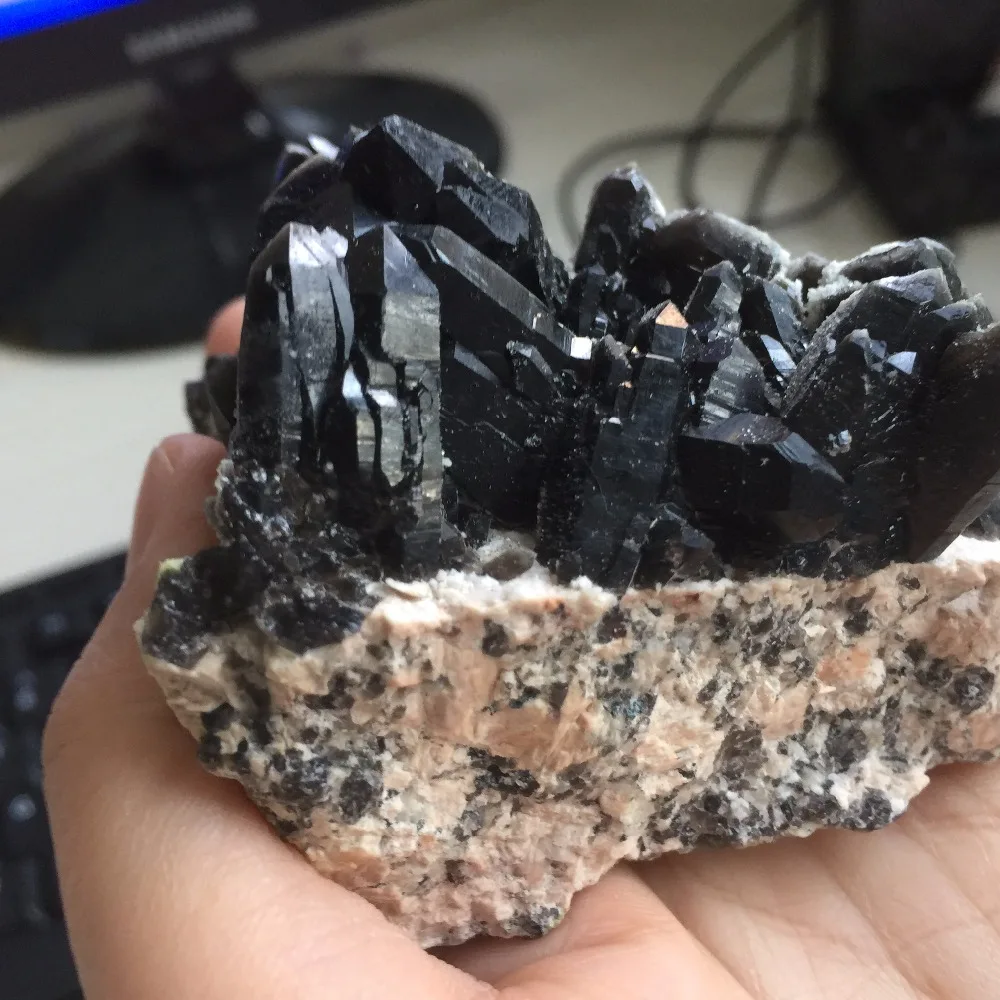 

351g Natural Stone and Minerals Black Quartz Crystal Cluster Specimen Stone For Home Decoration feng shui product