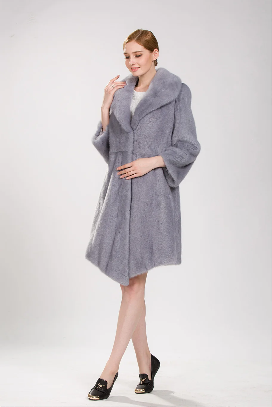 

real natural mink fur coat with turn down collar and light blue color new mink