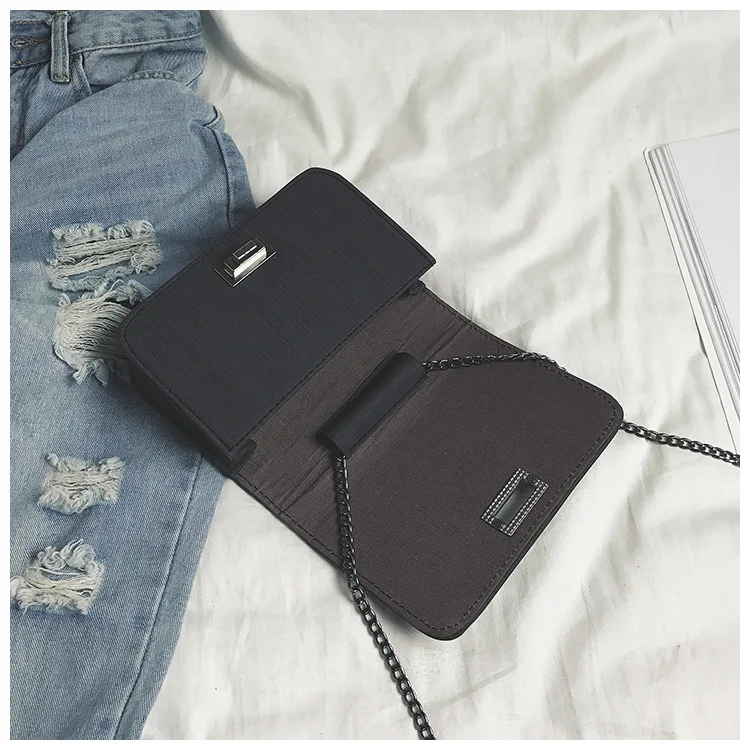 4615468192_1915441359