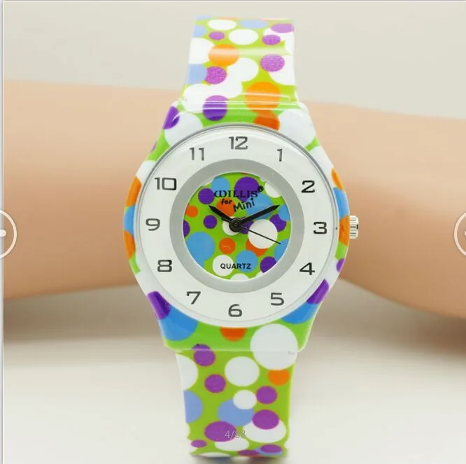 

Willis watch Woman Flower pattern design waterproof digital quartz Watch Kid's Letter watch Student watch relogios feminino