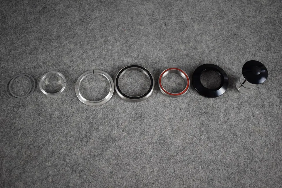 Top 2018 CARROWTER A1 carbon road bike frame aero road full carbon fiber bicycle frameset Internal Cable Routing UD glossy BB68 13 Top 2018 CARROWTER A1 carbon road bike frame aero road full carbon fiber bicycle frameset Internal Cable Routing UD glossy BB68 13