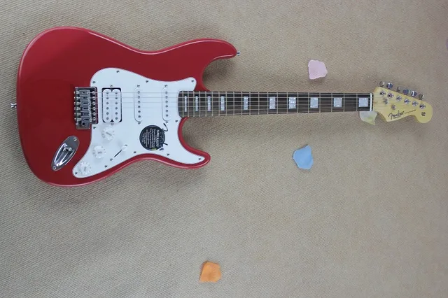 Cheap The price of the wholesale classic red electric guitar 02, factory direct sale! Free shipping!