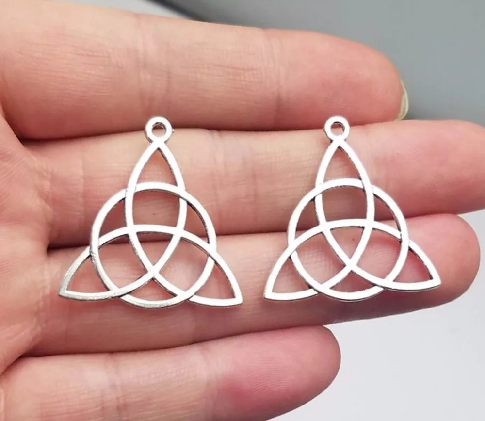 

30pcs/lot--30x30mm, Antique silver Celtic Knot Triquetra charms,DIY supplies,Jewelry accessories